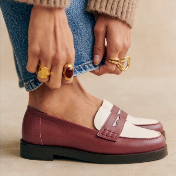 Andrea Loafers - Picture 1 of 4